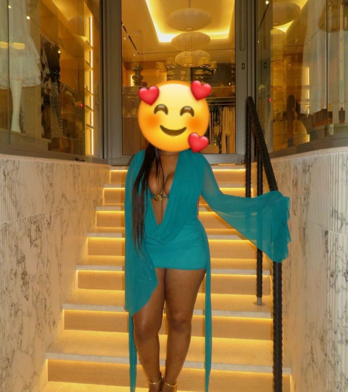 QUEEN — Lagos